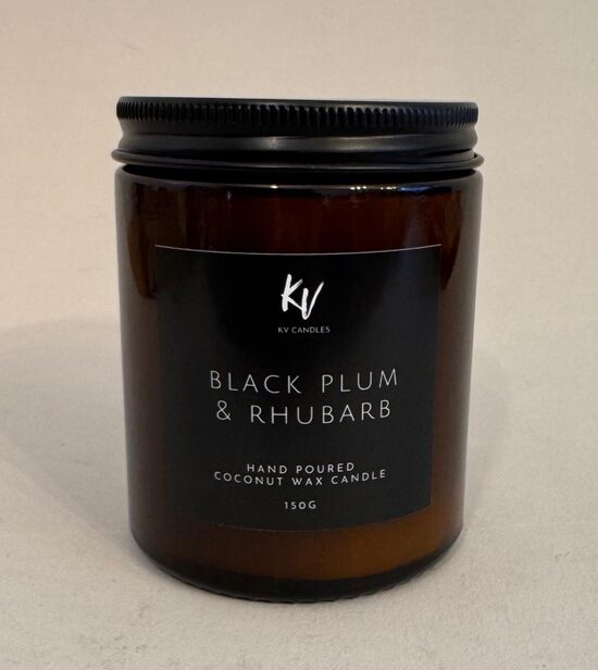 Aromātiskā svece "MELNĀ PLŪME & RABARBERS"