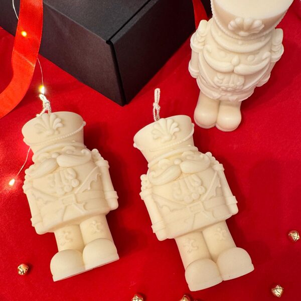 Soy wax candle NUTCRACKER