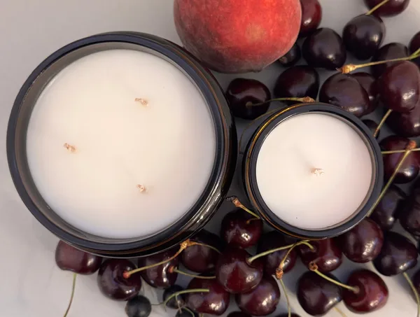 Scented Cocunut wax candle BLACK CHERRY